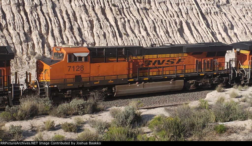 BNSF 7128